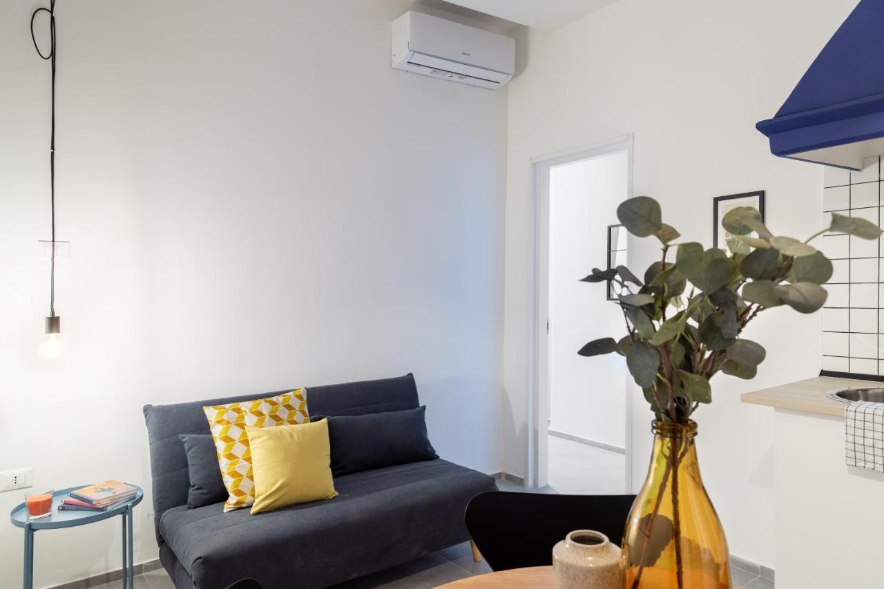 Stylish Loft In The City Center トリエステ エクステリア 写真